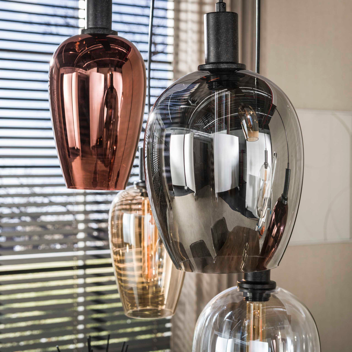 Hanglamp - Hanglamp 7 - lichts gekleurd glas Ayaz - Dimehouse
