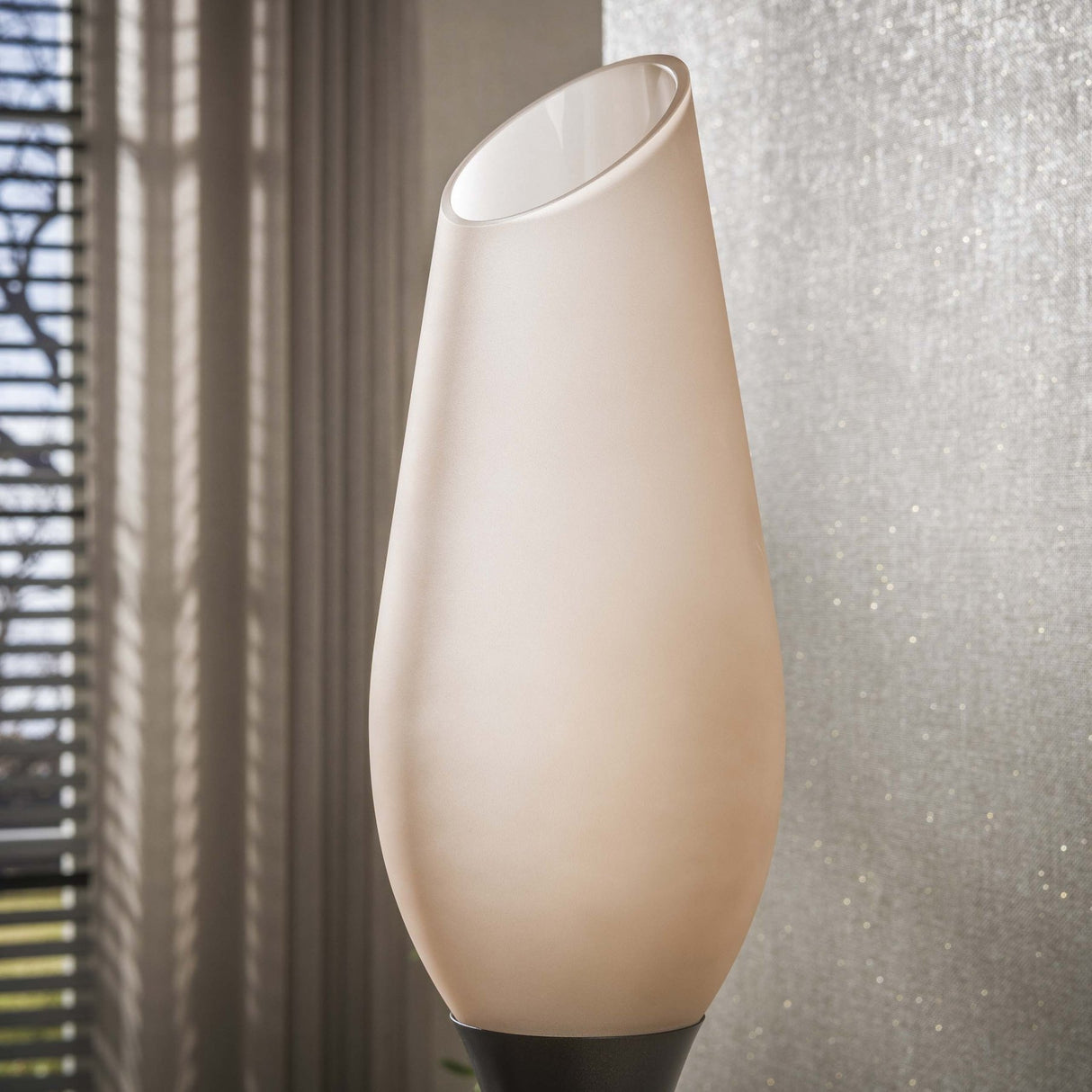 Gulvlampe Cocoon 3-light i sienna brun