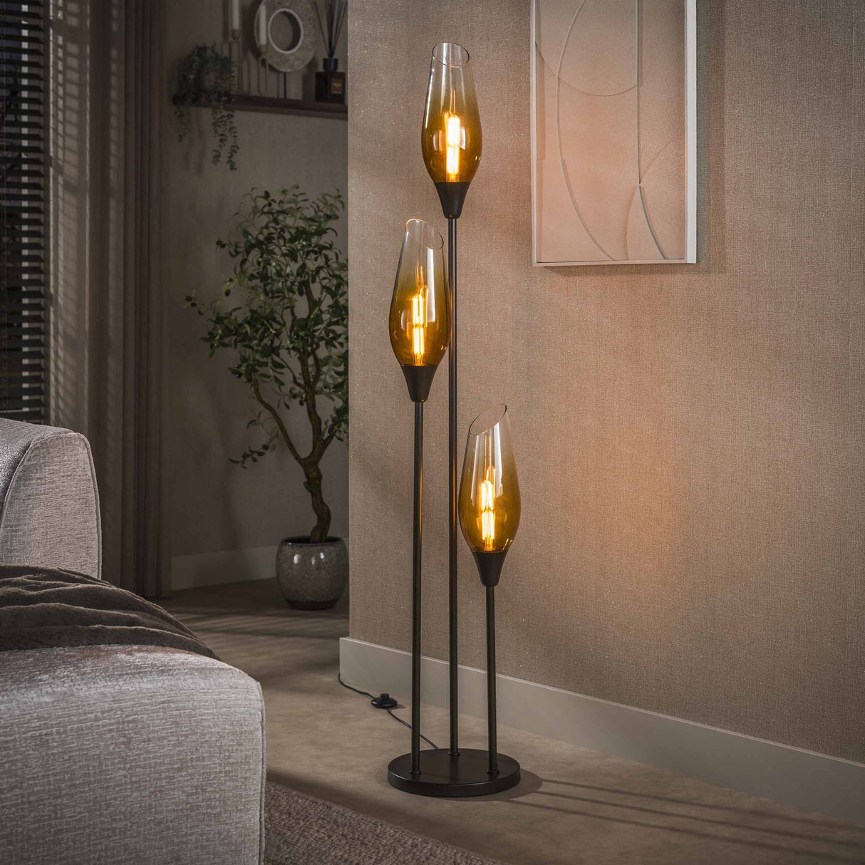 Gulvlampe cocoon i sienna brun