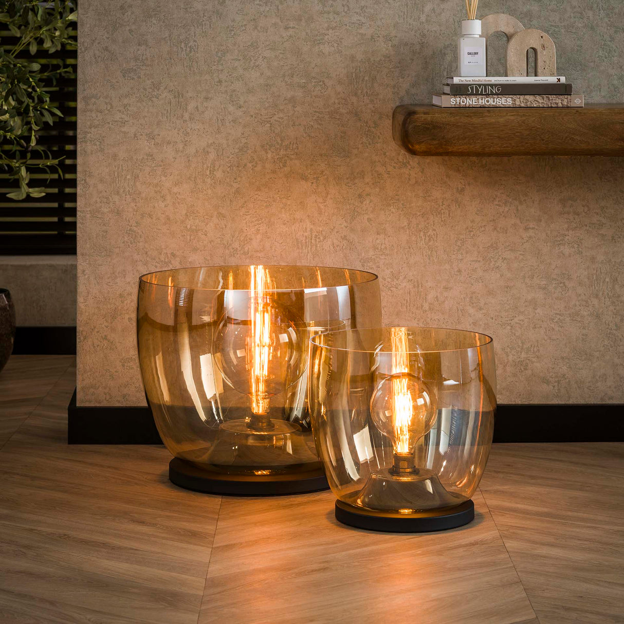 Gulvlampe Dain UP XL Amberfarvet glas 