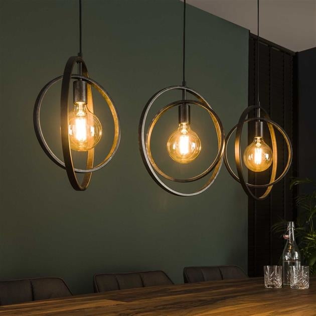 Hængelampe Otan DH Interiør Charcoal LxBxH 129x46x11 Metal Atmosfærisk foto diagonalt set forfra
