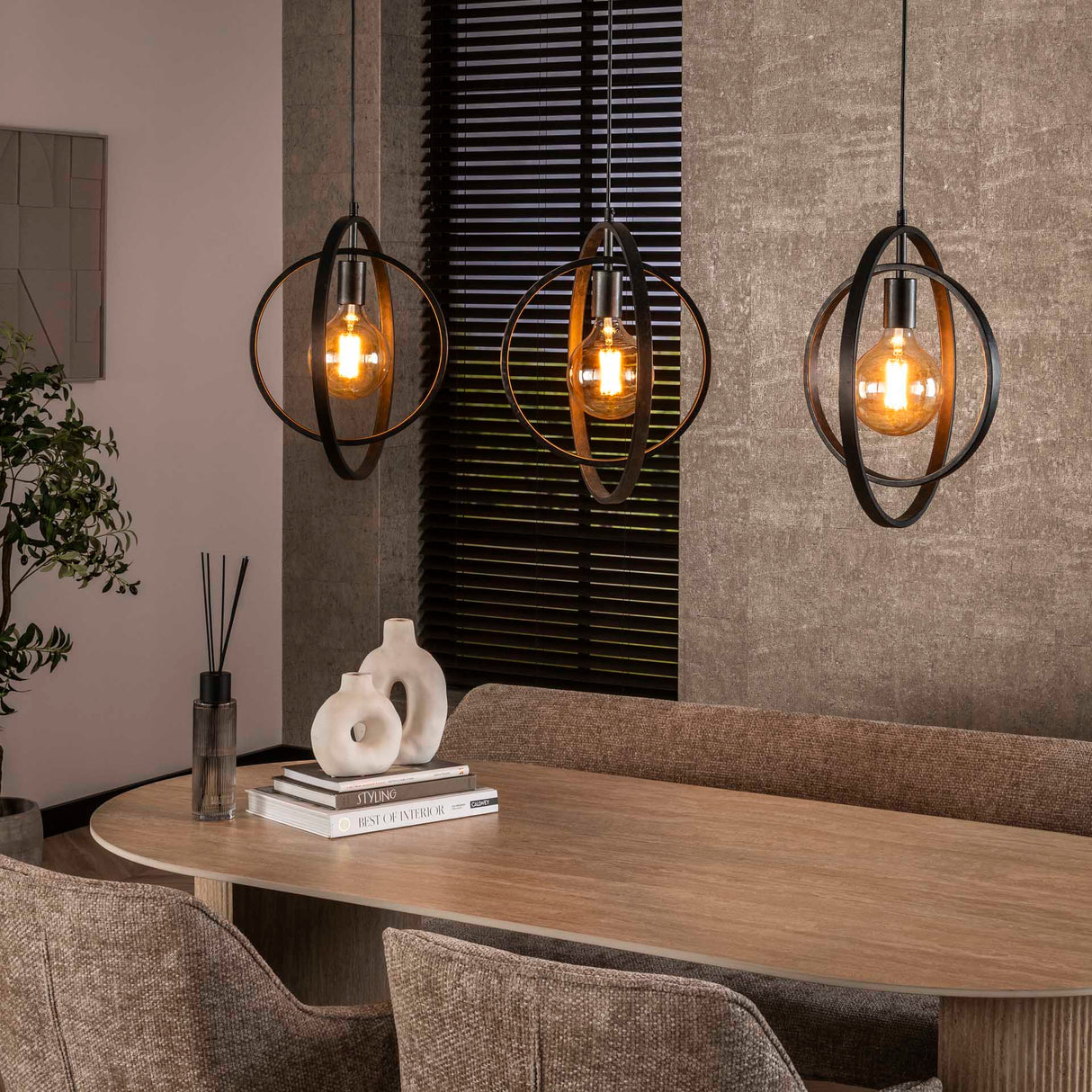 Hængelampe Industriel - sort - rundt metal - Otan 3-light