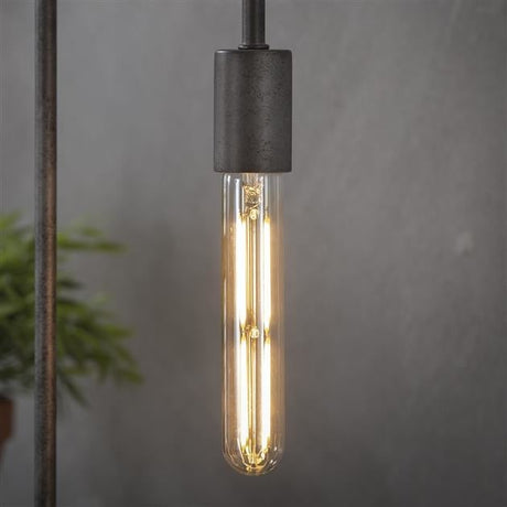 Lyskilde LED glødetrådsrør 18,5 cm DH Interiør Ravfarvet glas LxBxH 19x6x6 Ravfarvet glas Atmosfærisk foto diagonalt set forfra