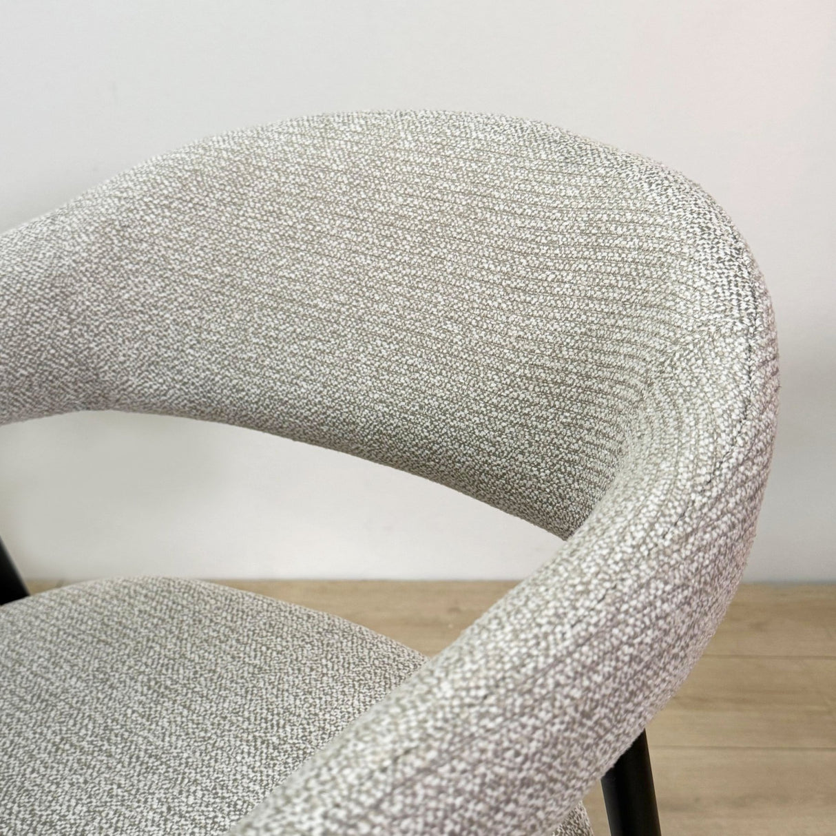 Spisestuestol Sæt af 4 Bouclé Beige Lisa - Sort Ramme 