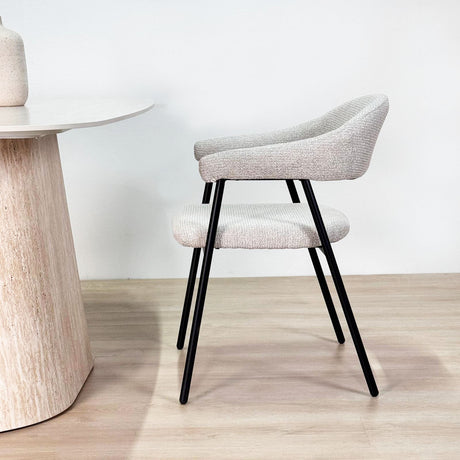 Spisestuestol Bouclé Beige Lisa - Sort Ramme 