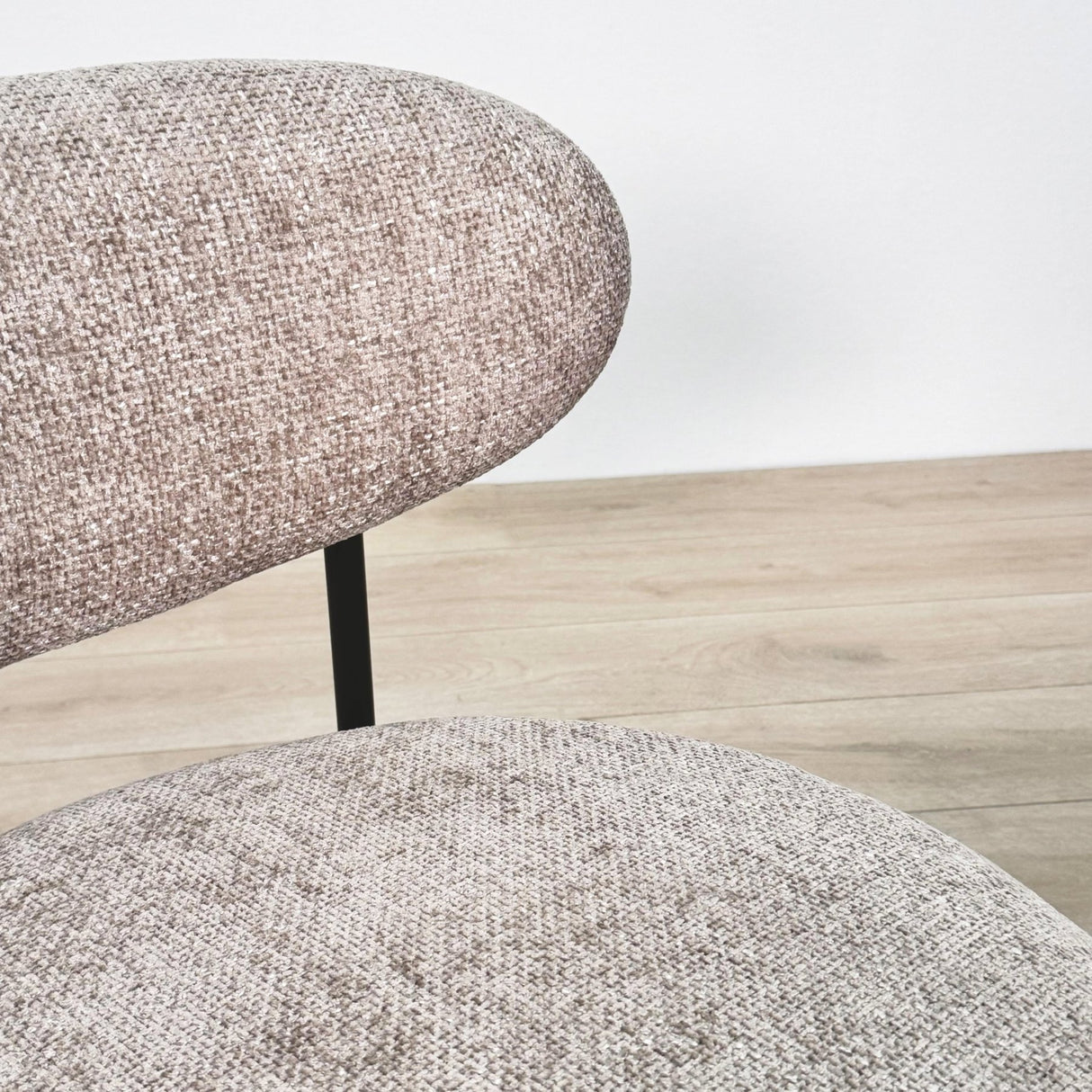 Nova Rund Fotel – Sandfarvet Stoff 