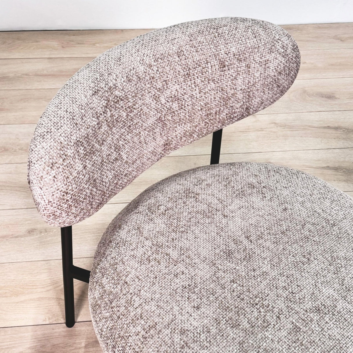 Nova Rund Fotel – Sandfarvet Stoff 