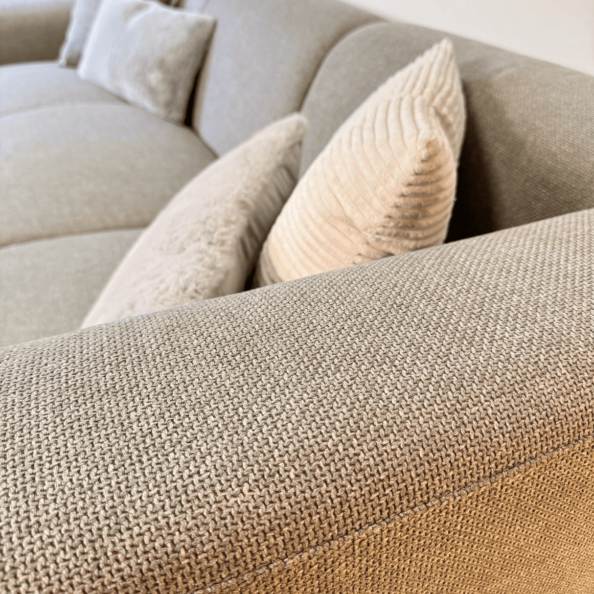 Hjørnesofa med kompakt lounge beige genbrugt stof Moby - højre 
