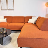 Hjørnesofa terrakotta bouclé stof Maël - højre 