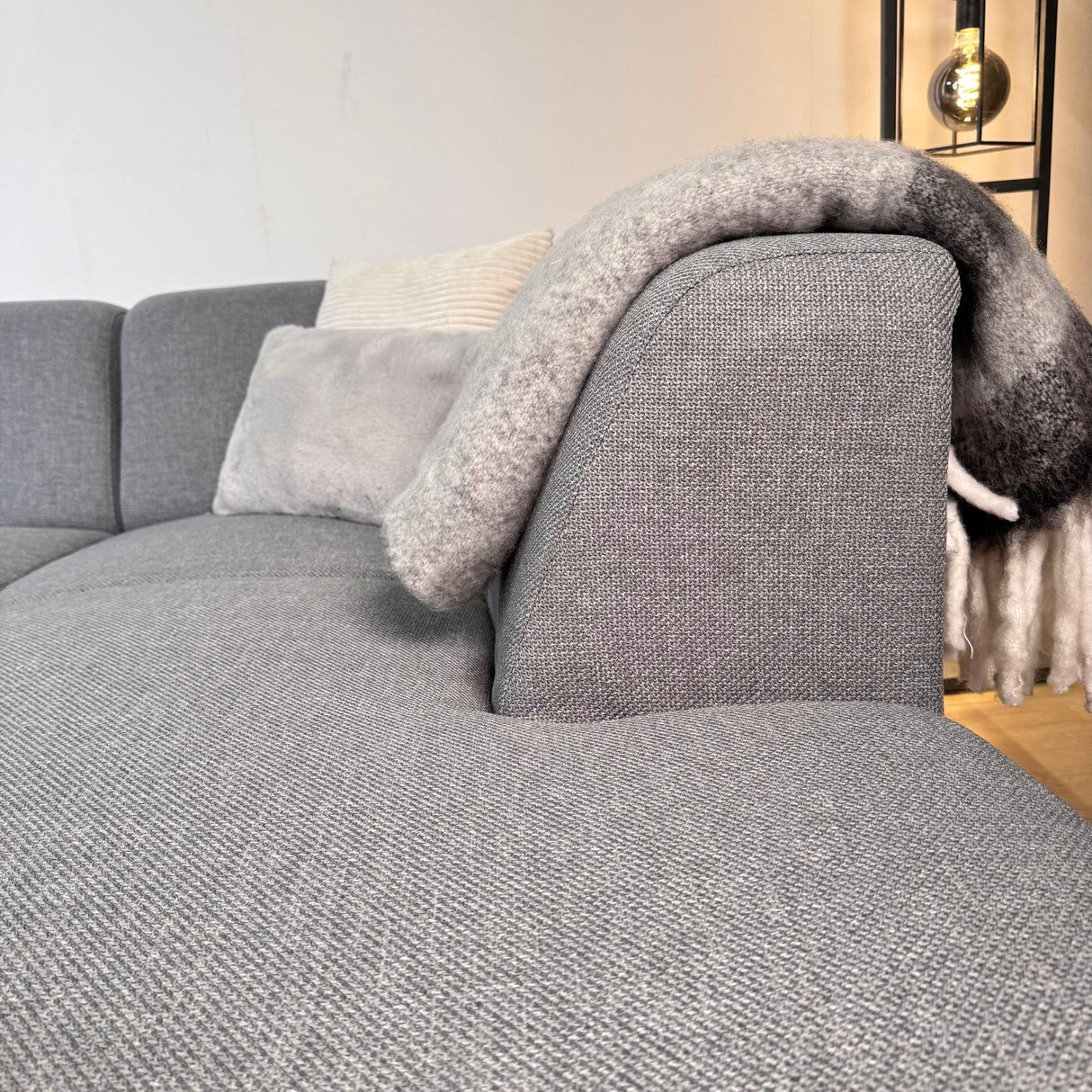 Hjørnesofa med kompakt lounge gråblå genbrugstøj Moby - højre 