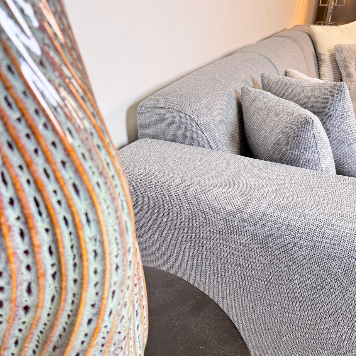 Hjørnesofa med kompakt lounge gråblå genbrugstøj Moby - højre 