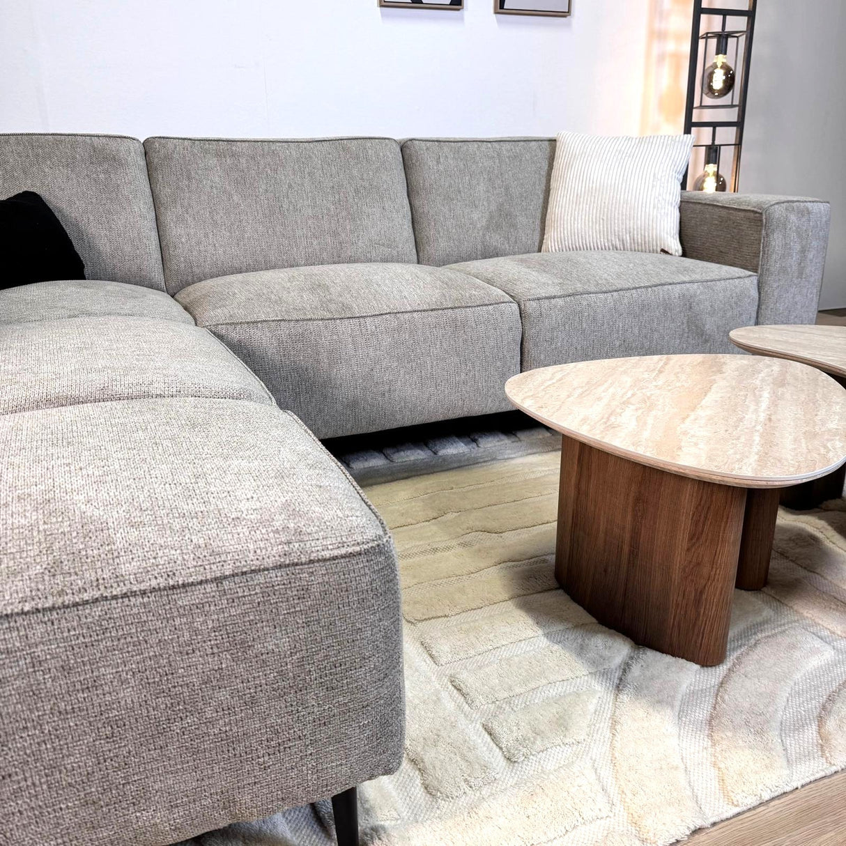 Hjørnesofa grå chenille quiltet Ravi – højre 