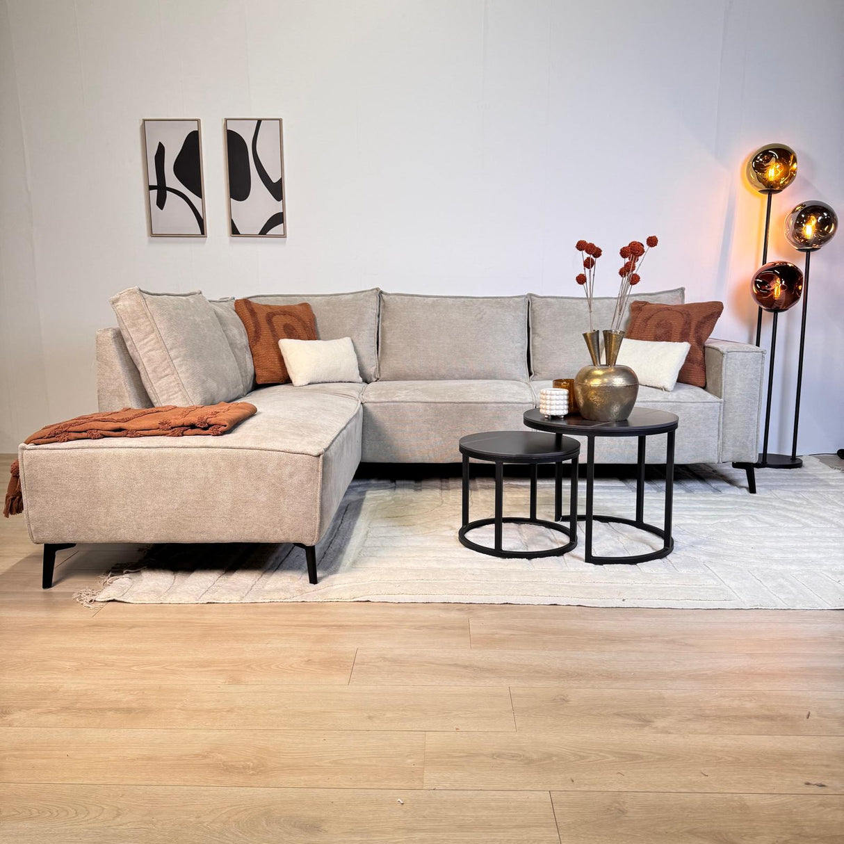 Hjørnesofa Yara med chaiselong chenille beige -venstre 