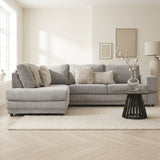 Hjørnesofa lysegrå ribstof puffebord Gabi - venstre 