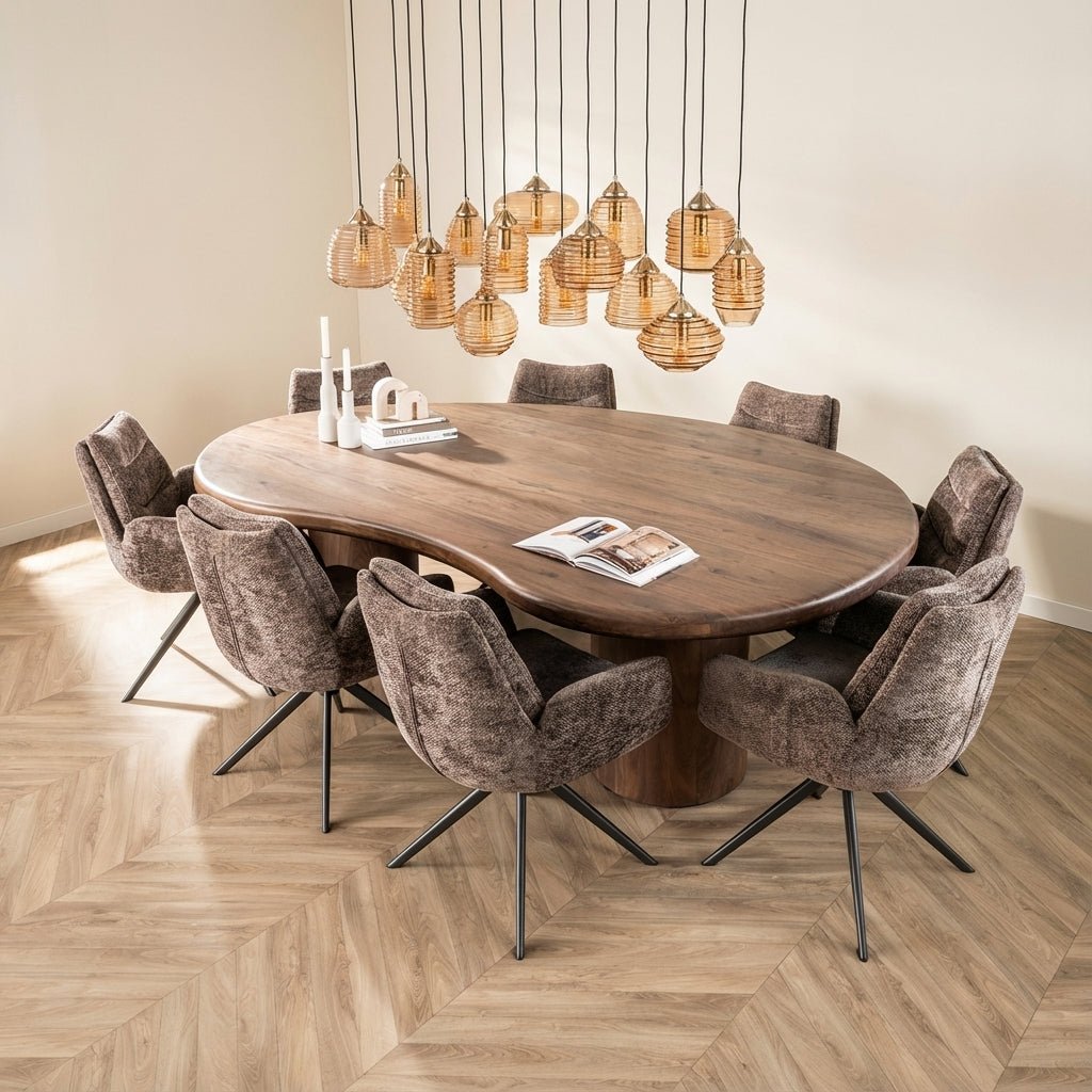 Økologisk formet spisebord Alo Acacia Wood Brown 240x160 cm stemningsbillede i moderne interiør