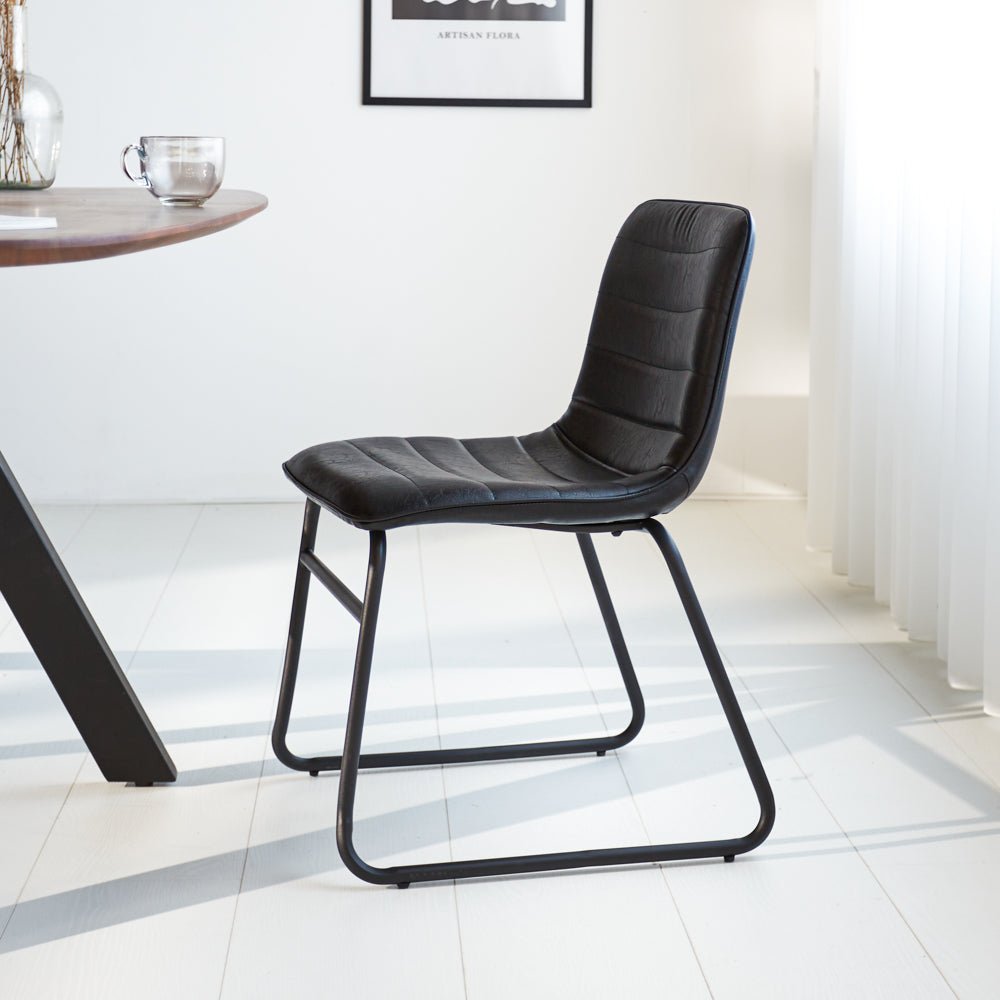 Eetkamerstoelen - Industriële eetkamerstoel Mark zwart - Dimehouse