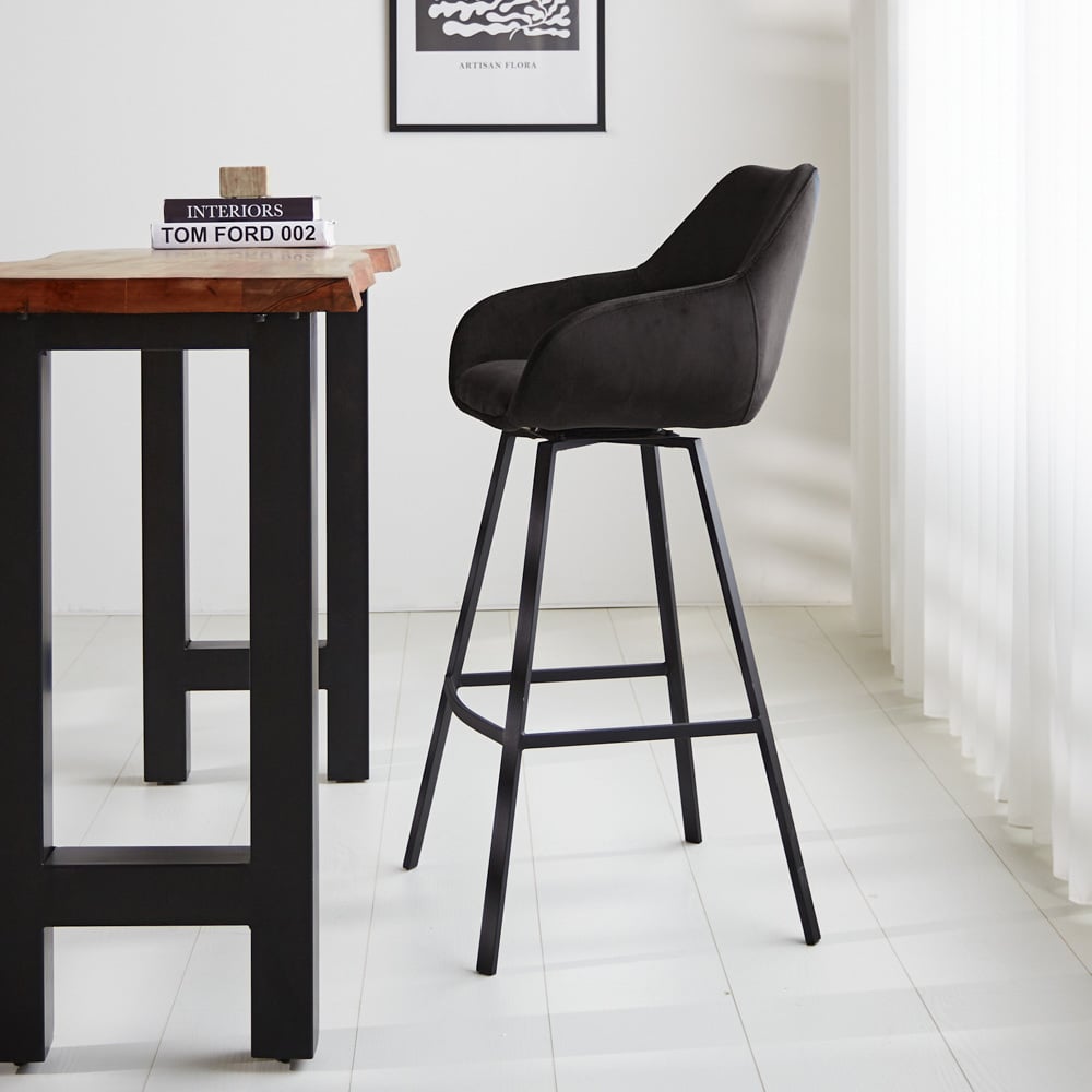 Barstol Elise Velvet Dimehouse Antracit LxBxH 95x59x57 Velvet Atmosfærisk foto set fra siden