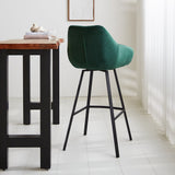 Barstol Elise Velvet Dimehouse Grøn LxBxH 95x59x57 Velvet Atmosfærisk foto diagonalt set bagfra