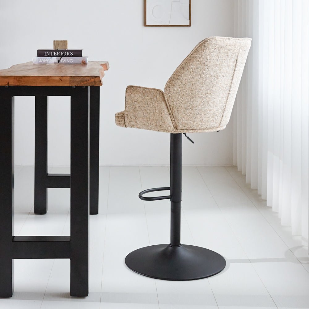 Barstol Novan chenille Dimehouse Hvid LxBxH 75x58x54 Stof Atmosfærisk foto fra siden