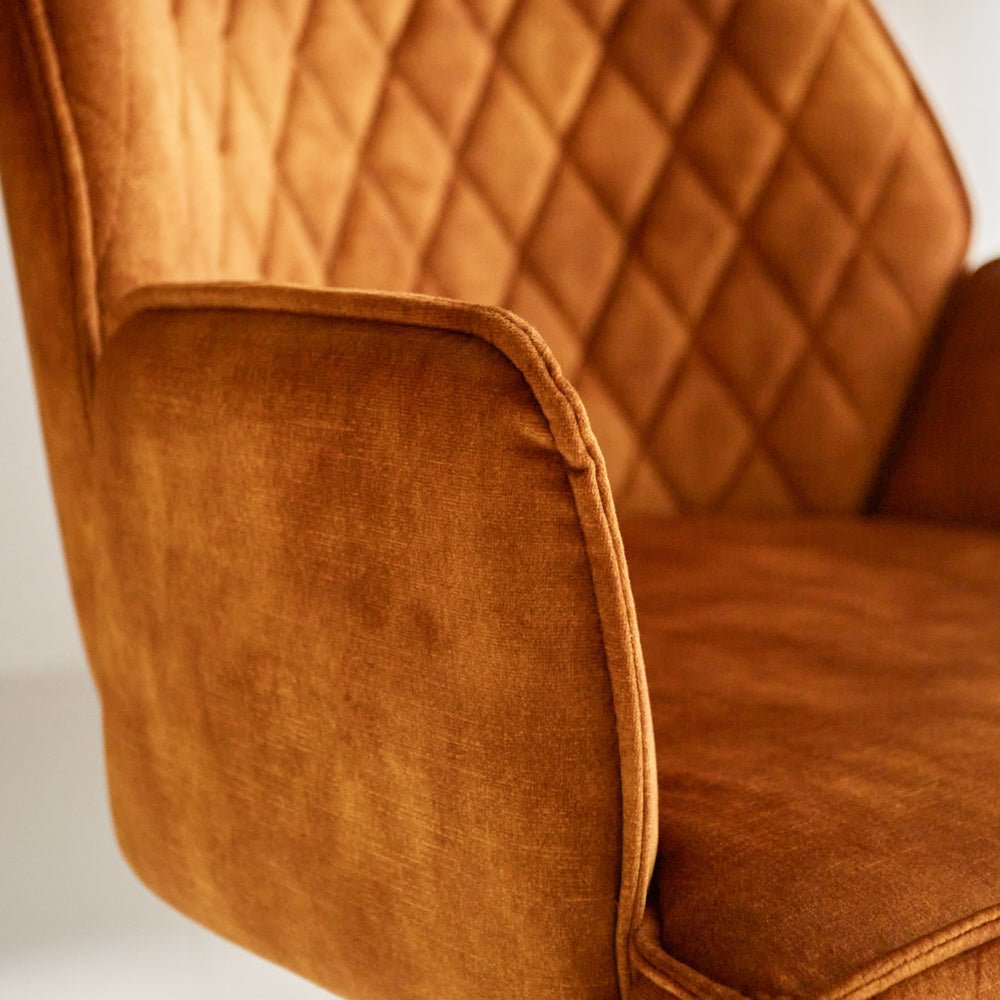 Barstol Novan fløjl Dimehouse Cognac LxBxH 75x58x54 Stof Atmosfærisk fotodetalje