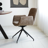 Nela spisestuestol Dimehouse Taupe LxBxH 64x64x52 Stof Atmosfærisk foto fra siden