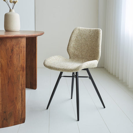 Spisestuestol Beau chenille Dimehouse Hvid LxBxH 72x68x50 Stof Atmosfærisk foto diagonalt set forfra