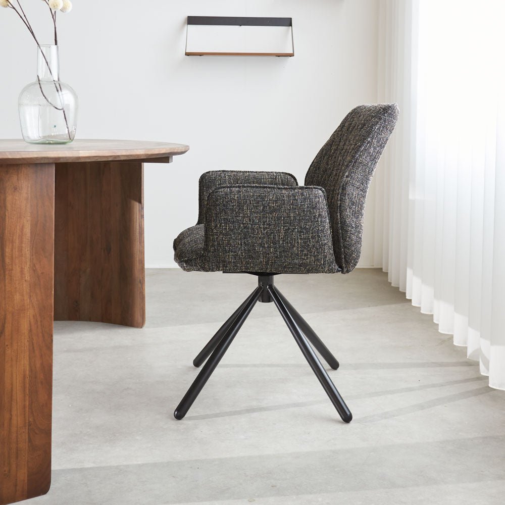 Spisestuestol Novan chenille Dimehouse Sort LxBxH 71x64x56 Stof Atmosfærisk foto fra siden