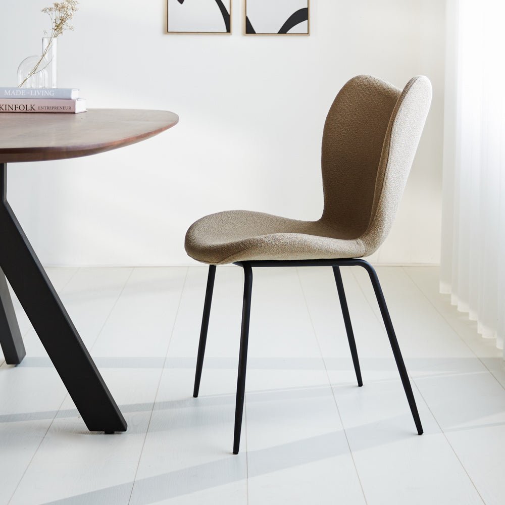 Spisestuestol Sia Dimehouse Taupe LxBxH 72x55x51 Stof Atmosfærisk foto fra siden