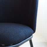 Spisestuestol Tess Dimehouse Sort LxBxH 65x62x56 Stof Atmosfærisk fotodetalje