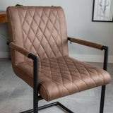 Spisestuestol Dean Dimehouse Taupe LxBxH 70x58x57 Stof Atmosfærisk fotodetalje