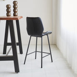 Barstol Beau kunstlæder Dimehouse Sort LxBxH 84x54x52 Kunstlæder Atmosfærisk foto diagonalt set bagfra
