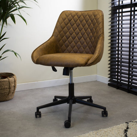 Kontorstol Emily Microfibre Dimehouse Cognac LxBxH 75x61x52 Mikrofiber Atmosfærisk foto diagonalt set forfra