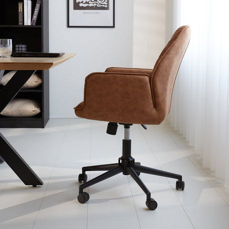 Kontorstol Novan Dimehouse Cognac LxBxH 72x63x58 Stof Atmosfærisk foto fra siden