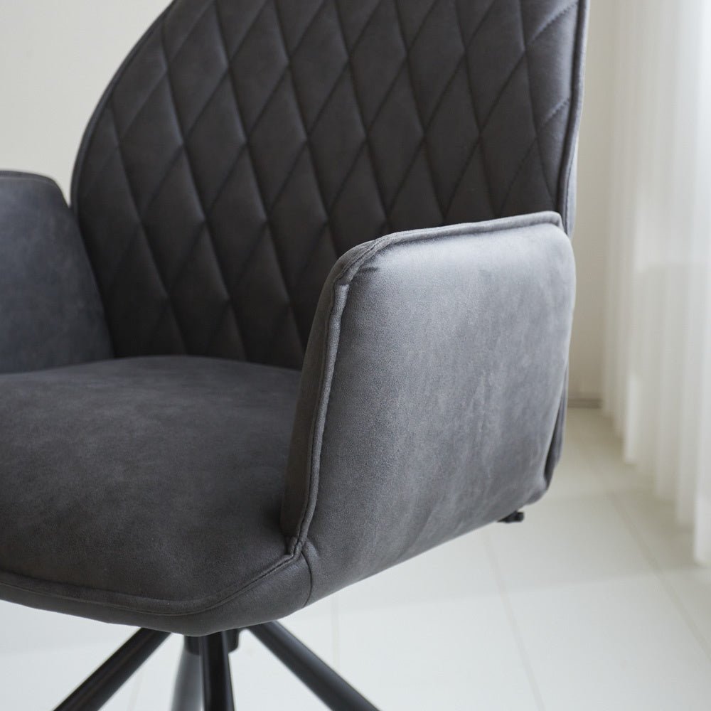 Spisestuestol Novan Microfiber Dimehouse Antracit LxBxH 71x64x56 Stof Atmosfærisk fotodetalje