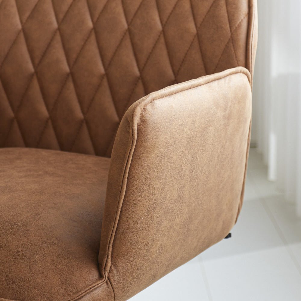 Spisestuestol Novan Microfiber Dimehouse Cognac LxBxH 71x64x56 Stof Atmosfærisk fotodetalje