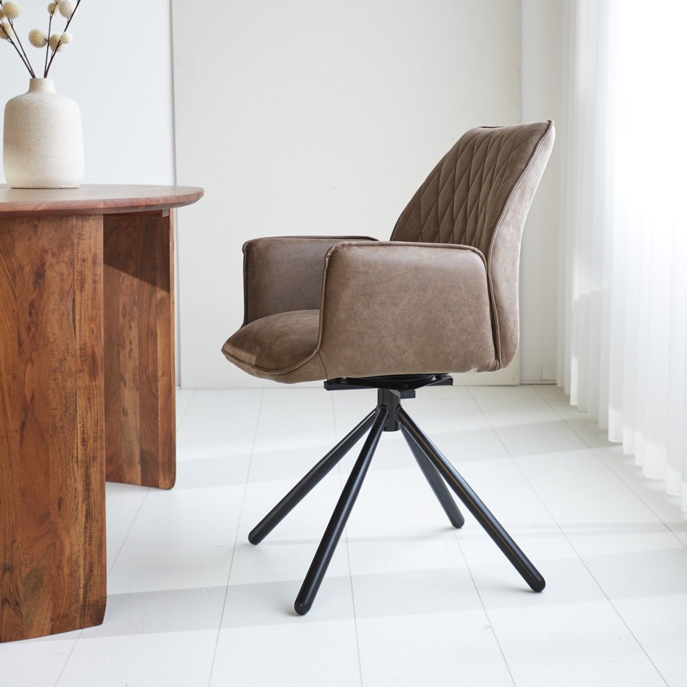 Spisestuestol Novan Microfiber Dimehouse Taupe LxBxH 71x64x56 Stof Atmosfærisk foto fra siden