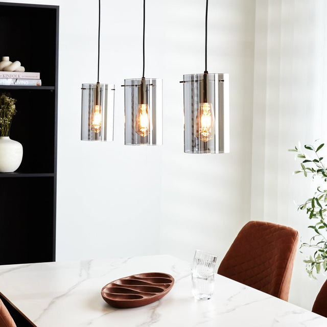 Hængelampe Hugo Dimehouse Antracit LxBxH 102x26x19 Glas Atmosfærisk foto diagonalt set forfra