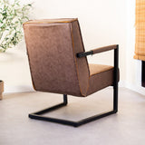 Lænestol Tiger Dimehouse Taupe LxBxH 69x58x49 Øko-læder Atmosfærisk foto diagonalt set bagfra