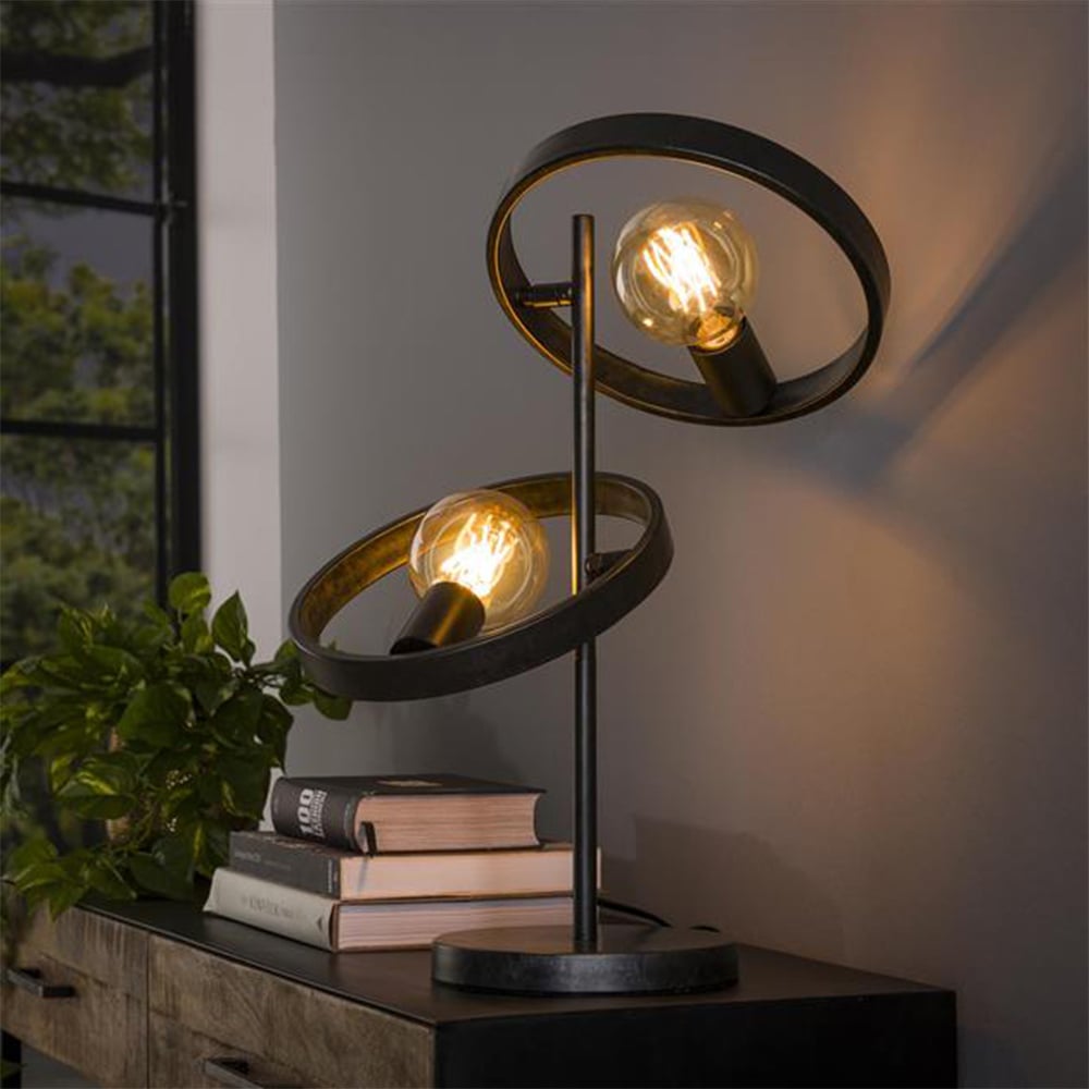 Bordlampe Otan DH Interiør Charcoal LxBxH 55x44x28 Metal Atmosfærisk foto diagonalt set forfra