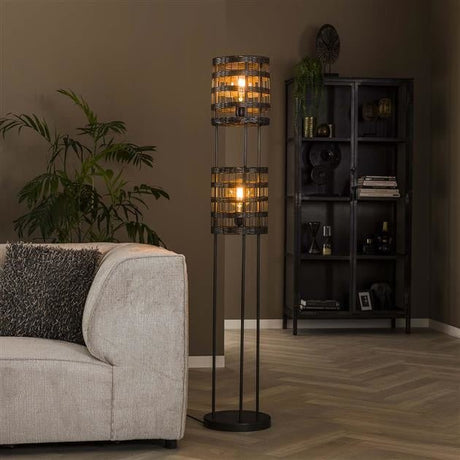 Gulvlampe Mori DH Interiør Sort LxBxH 172x35x35 Nikkel Atmosfærisk foto set forfra