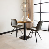 Spisebord Bistrobord Rundt Dimehouse Brun LxBxH 86x86x7 Mangotræ Atmosfærisk foto diagonal hjørneindstilling forfra