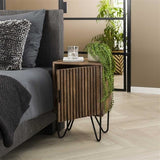 Sengebord Tory DH Interiør Mango LxBxH 65x45x35 Mangotræ Atmosfærisk foto diagonalt set forfra