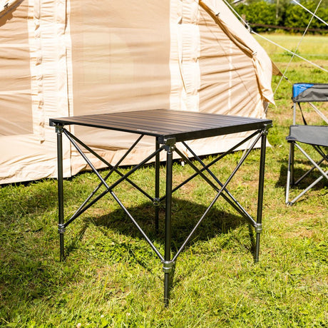 Campingbord Sammenklappeligt aluminium 72x65x51 cm Dimehouse Sort LxBxH 81x18x18 Aluminium Atmosfærisk foto diagonalt set forfra