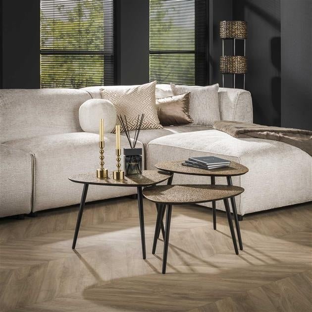 Sofabord Betty DH Interiør Bronze LxBxH 65x55x16 Bronze Atmosfærisk foto diagonalt set forfra