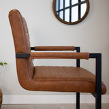 Spisestuestol Kuba Dimehouse Cognac LxBxH 71x59x58 Kunstlæder Atmosfærisk foto fra siden