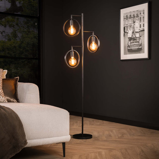 Gulvlampe Fabiola DH Interiør Charcoal LxBxH 61x61x12 Metal Atmosfærisk foto diagonalt set forfra
