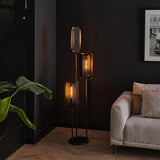 Gulvlampe Jeff DH Interiør Sort Metal Atmosfærisk foto diagonalt set forfra
